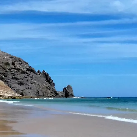 Apartment Queen Palm Luz